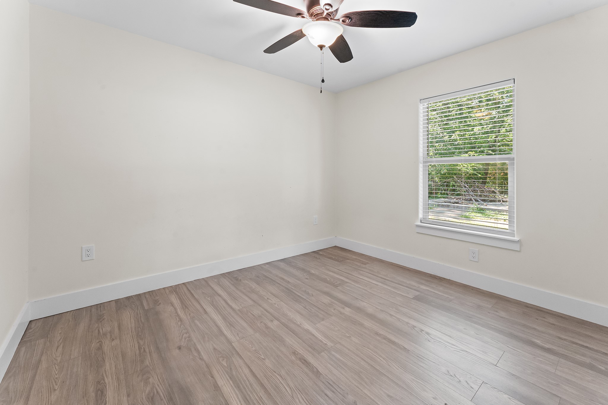 3806 Castle Hills Drive Dallas TX 75241