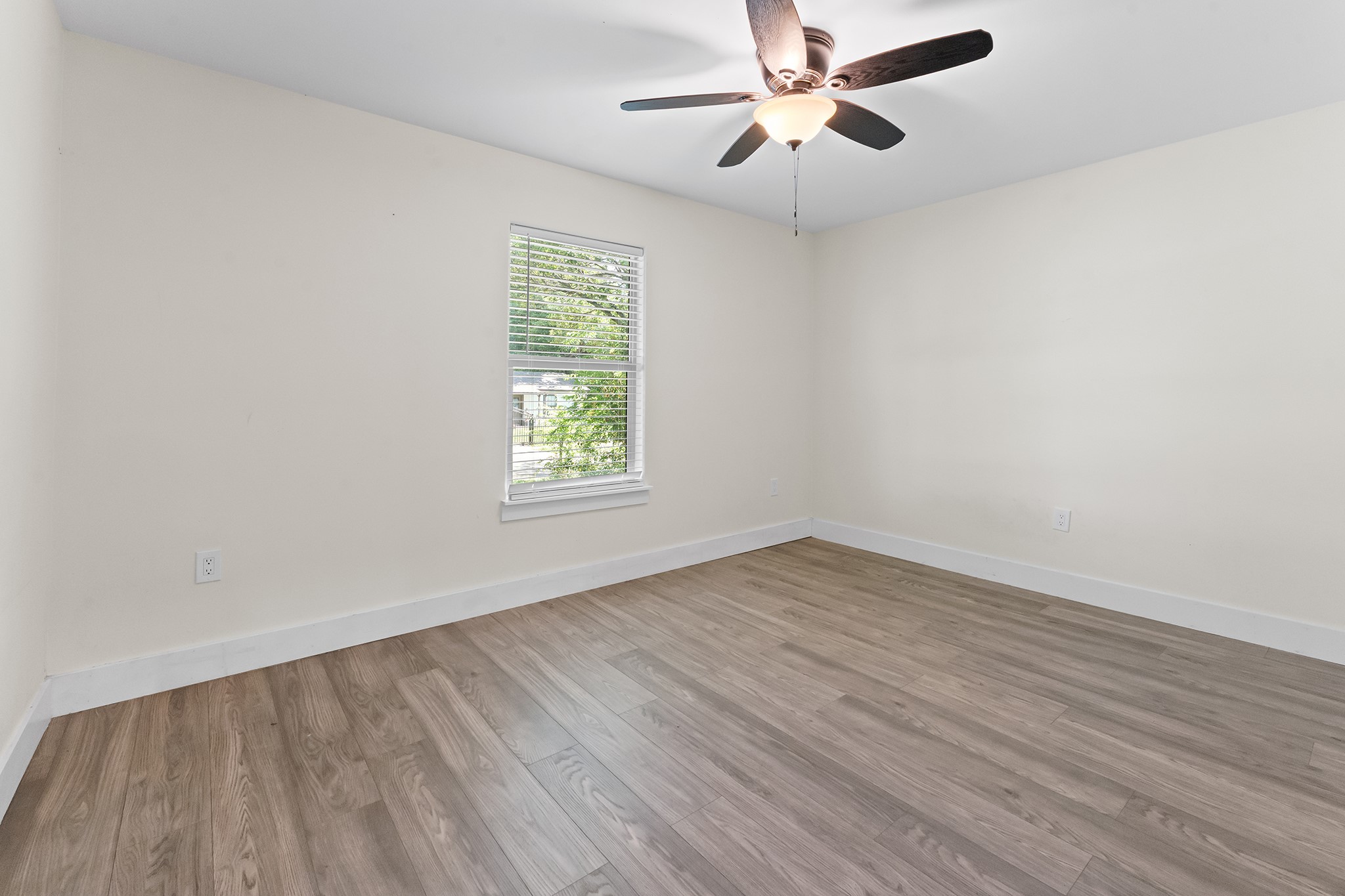 3806 Castle Hills Drive Dallas TX 75241