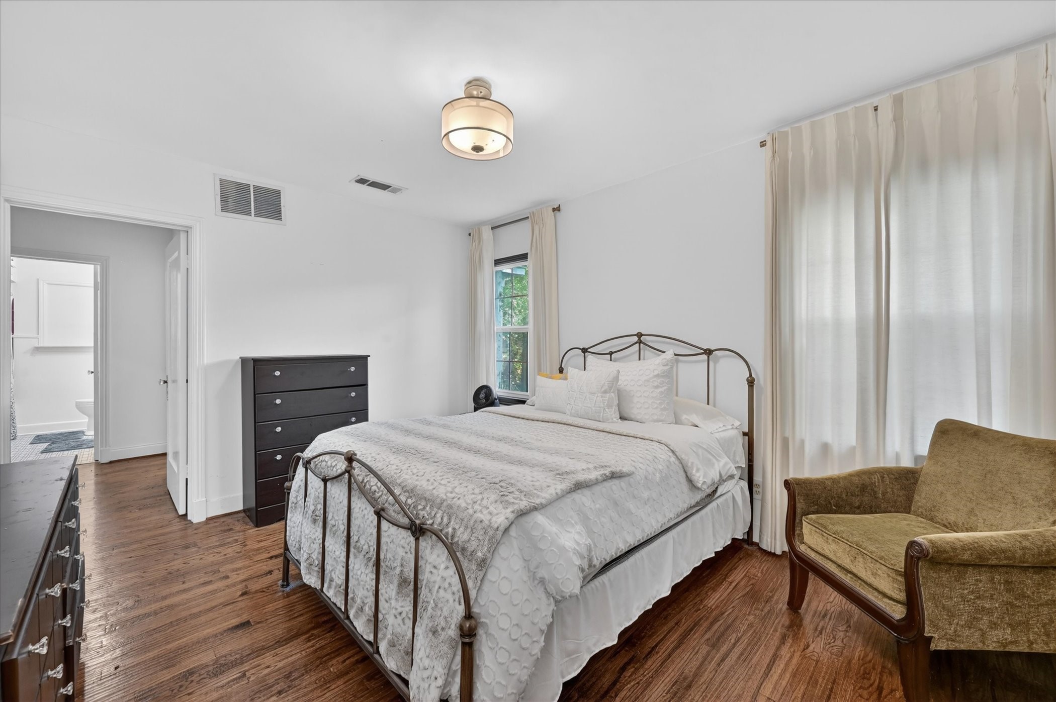 304 Appian Way Dallas TX 75216