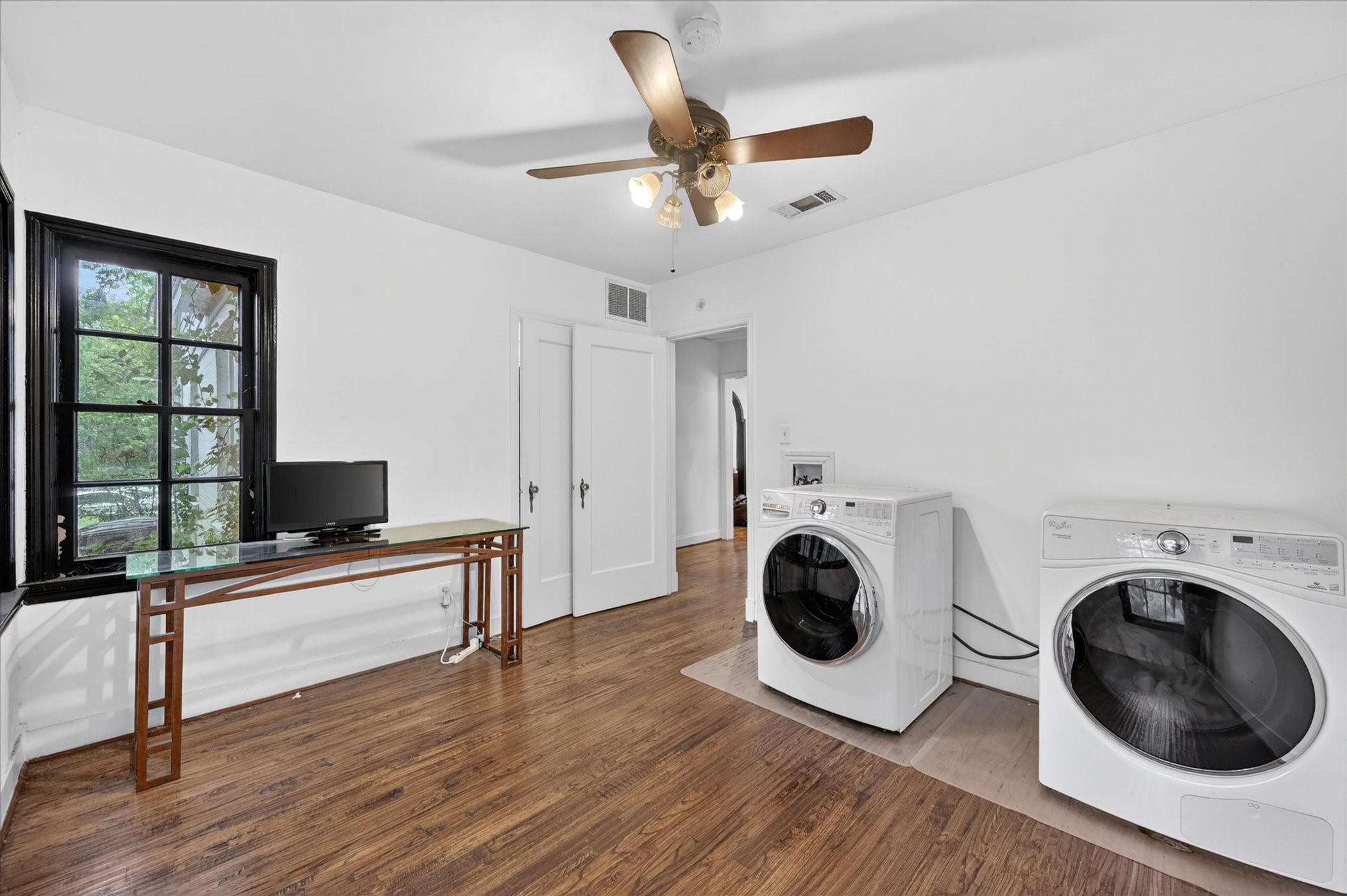304 Appian Way Dallas TX 75216