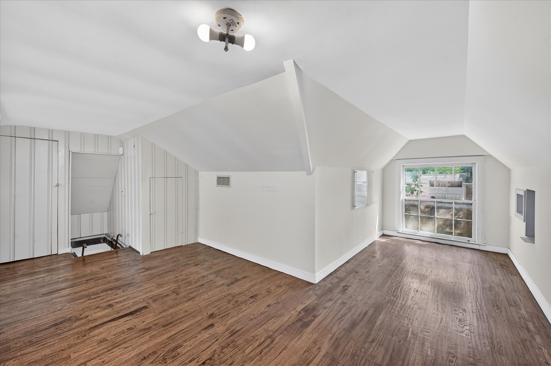 304 Appian Way Dallas TX 75216