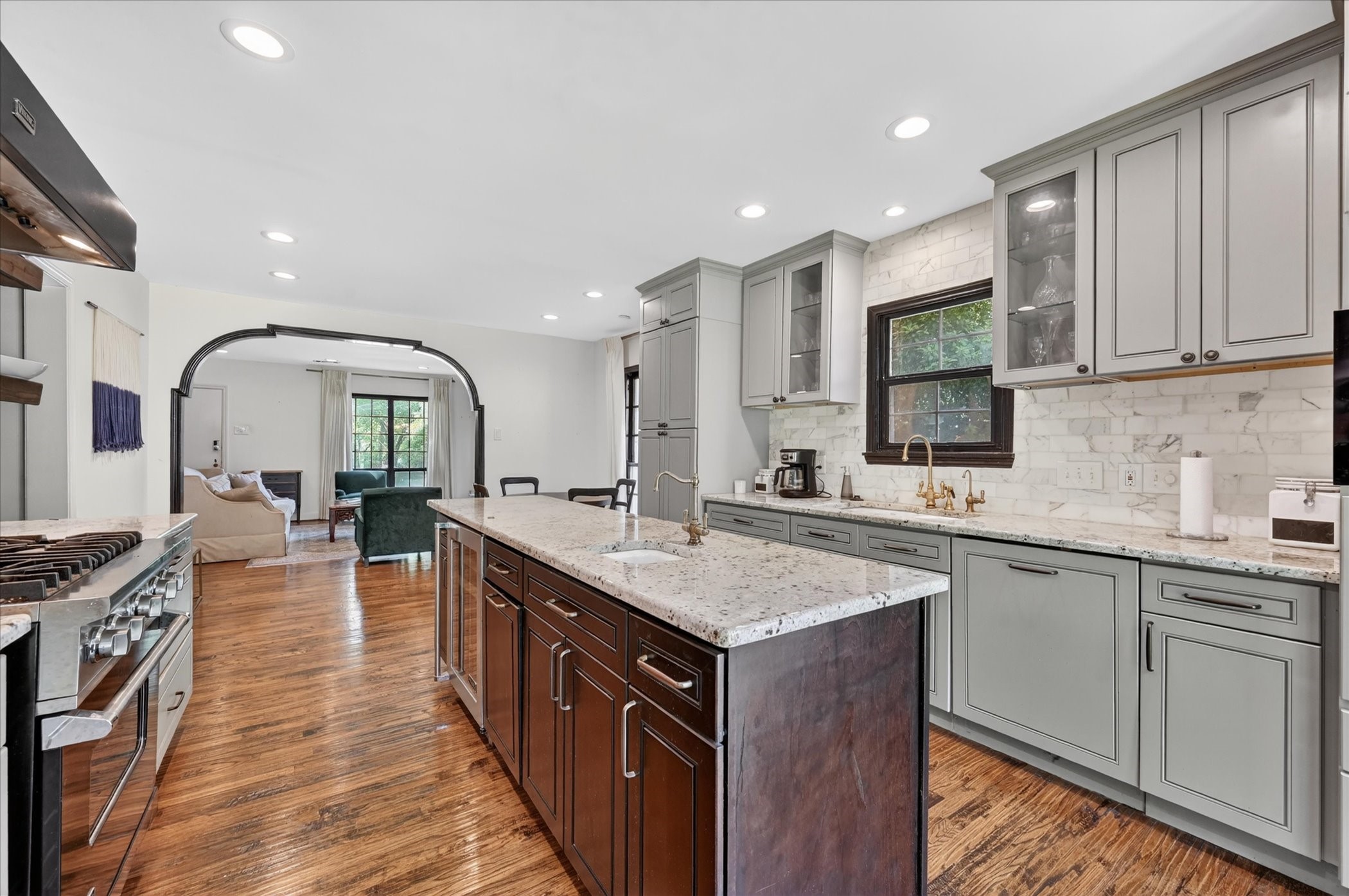 304 Appian Way Dallas TX 75216