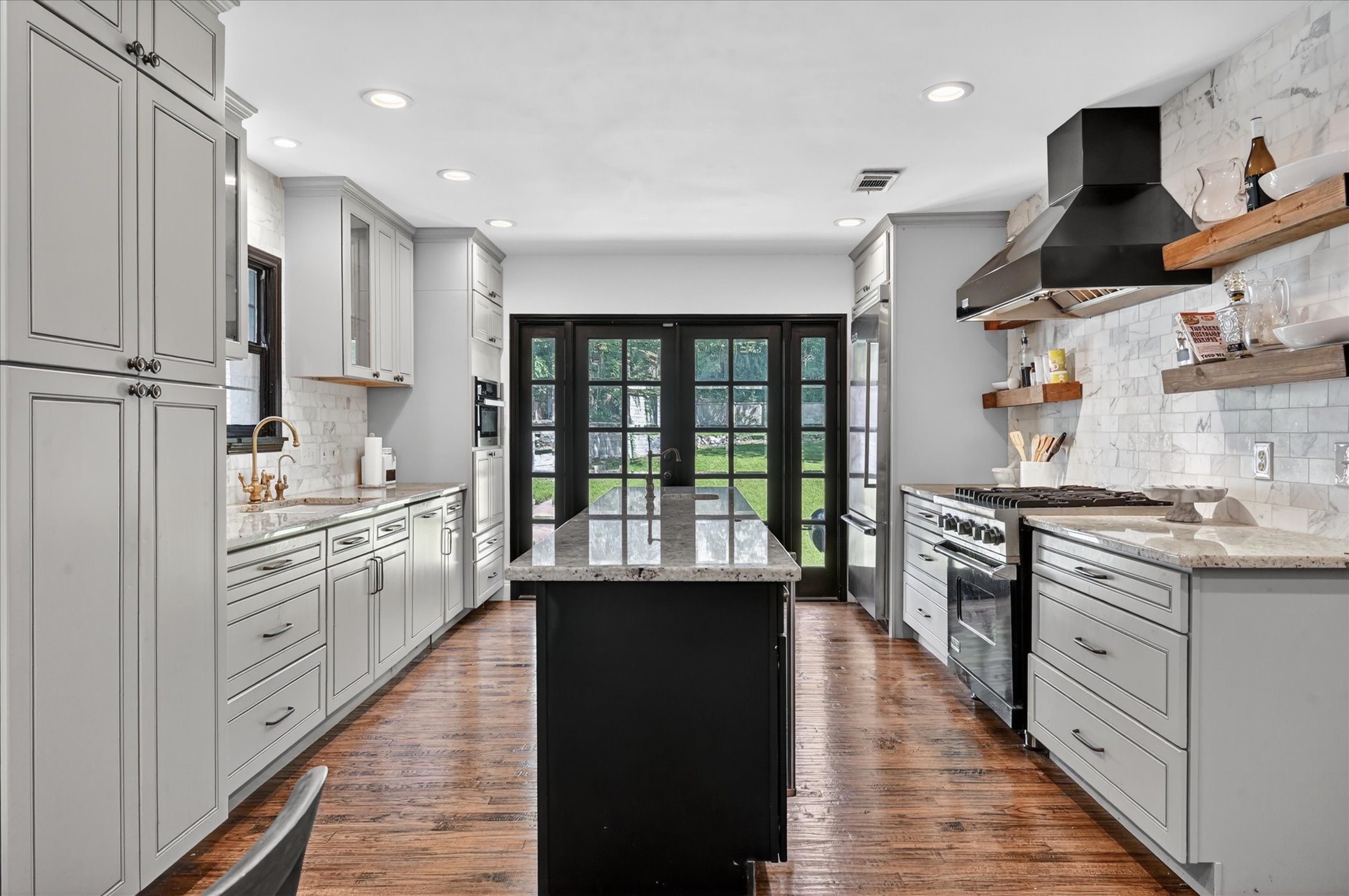 304 Appian Way Dallas TX 75216