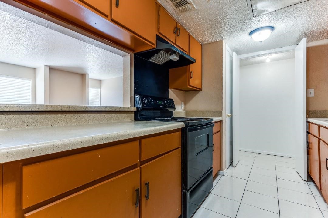 919 S Weatherred Drive Richardson TX 75080