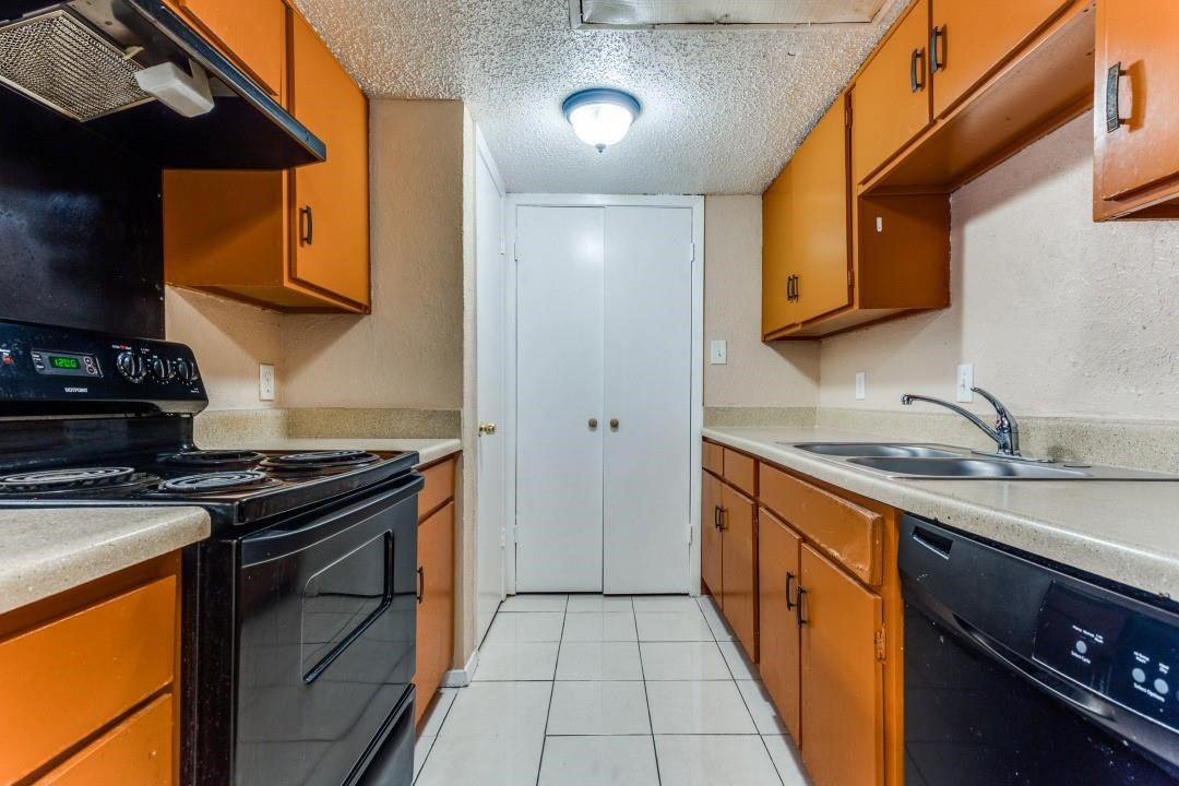 919 S Weatherred Drive Richardson TX 75080