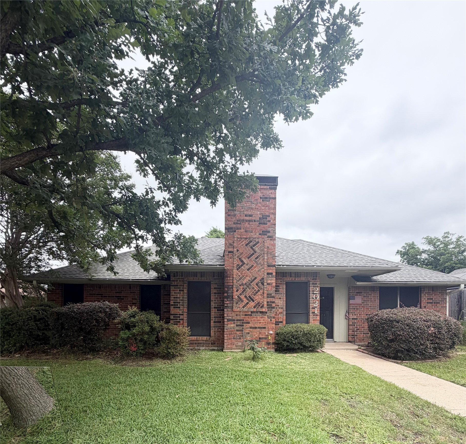 2021 Espinosa Drive Carrollton TX 75010