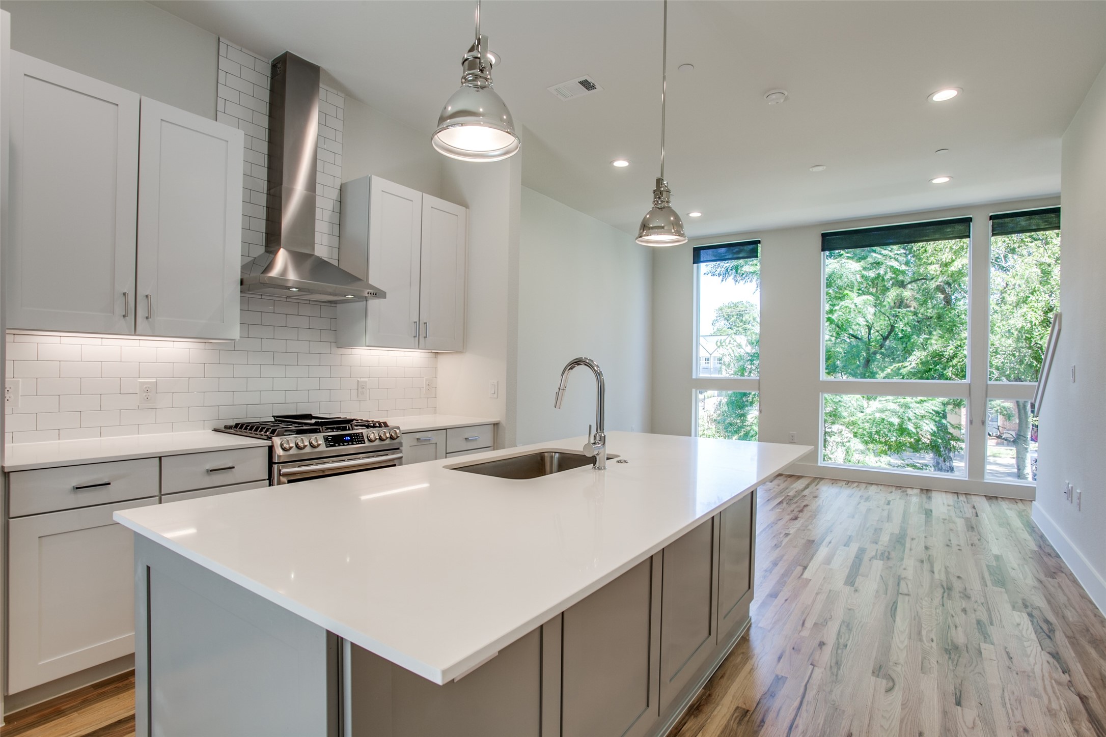 4419 Cabell Drive Dallas TX 75204