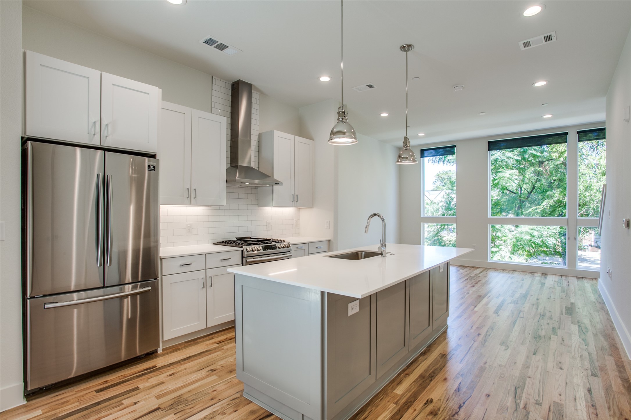 4419 Cabell Drive Dallas TX 75204