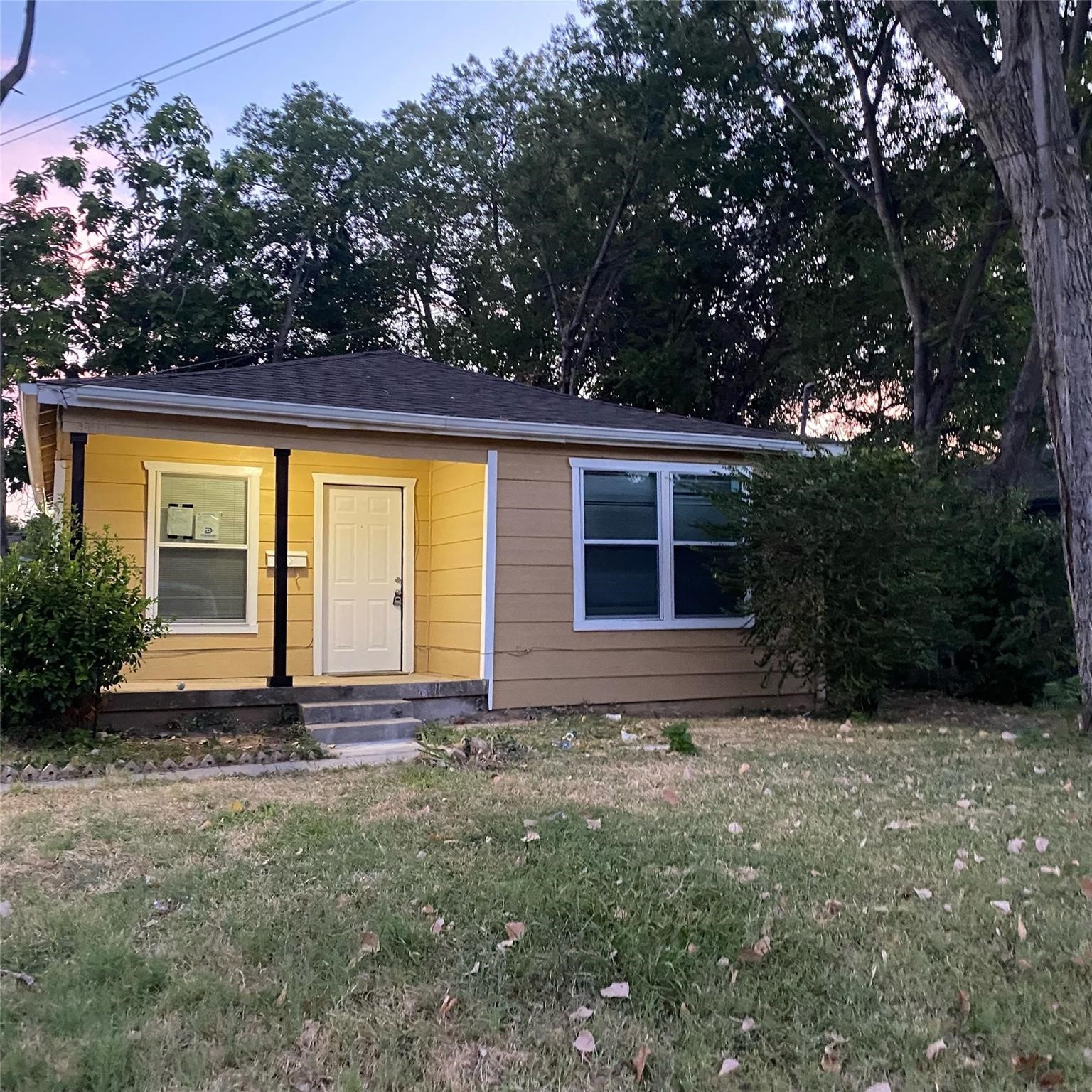 4611 Bradshaw Street Dallas TX 75215