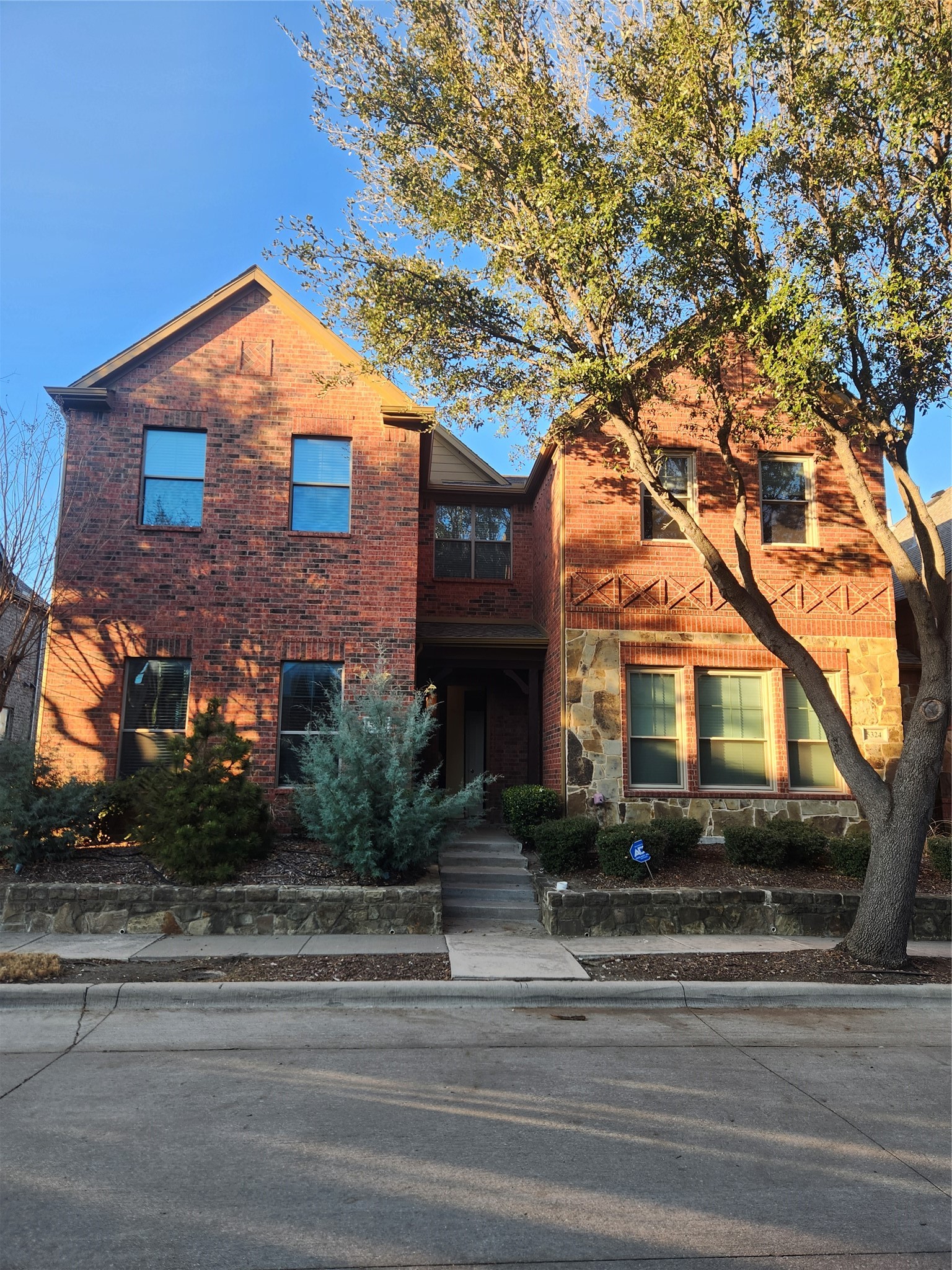 5328 Locust Drive Mckinney TX 75070