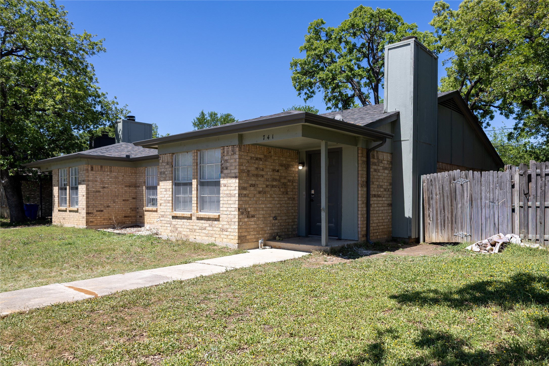 741 Woodland Court Kennedale TX 76060