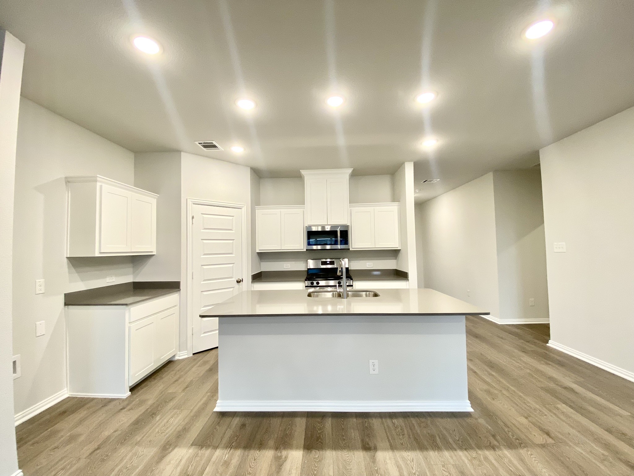 615 Metallic Tree Lane Van Alstyne TX 75495