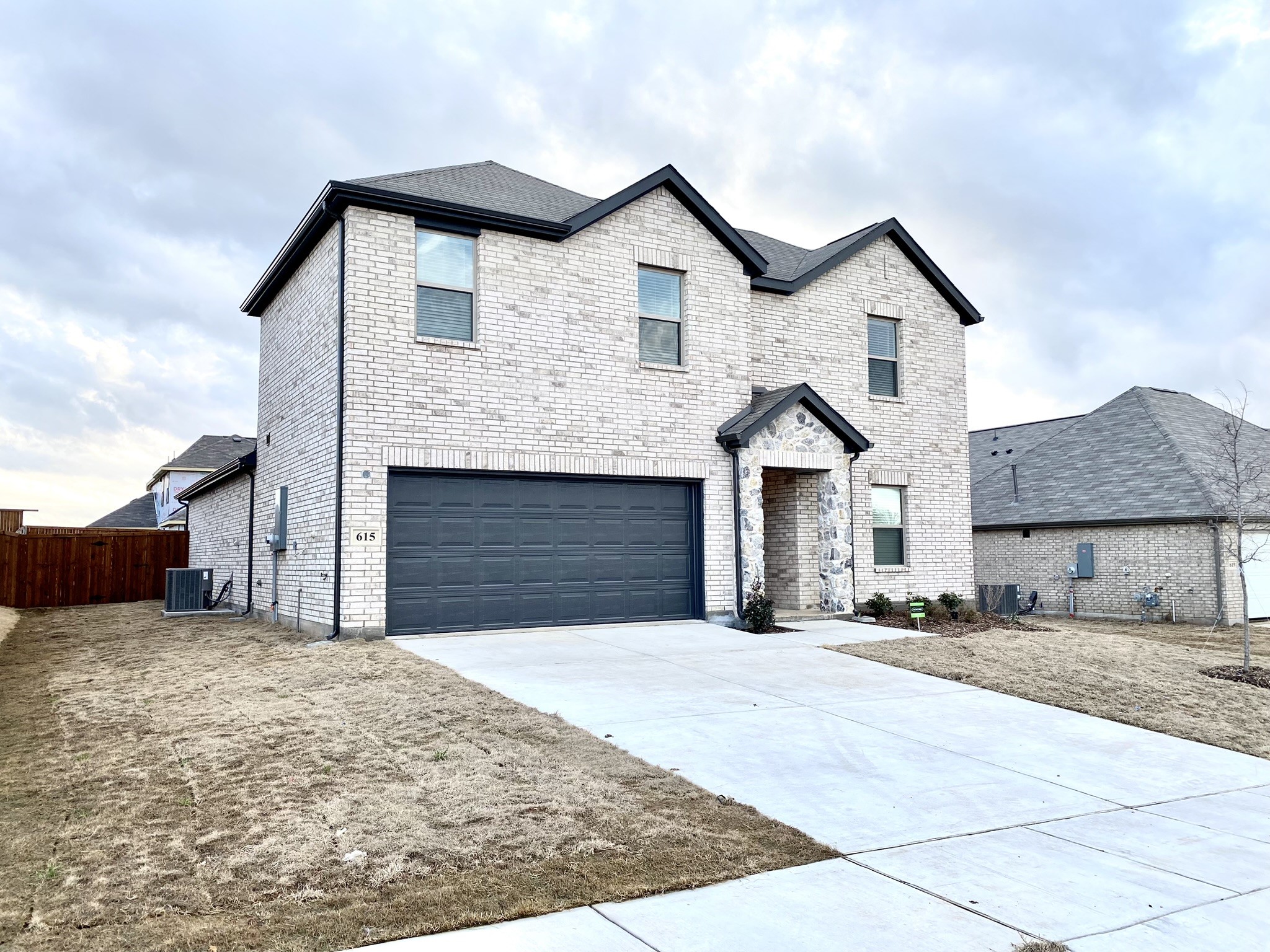 615 Metallic Tree Lane Van Alstyne TX 75495