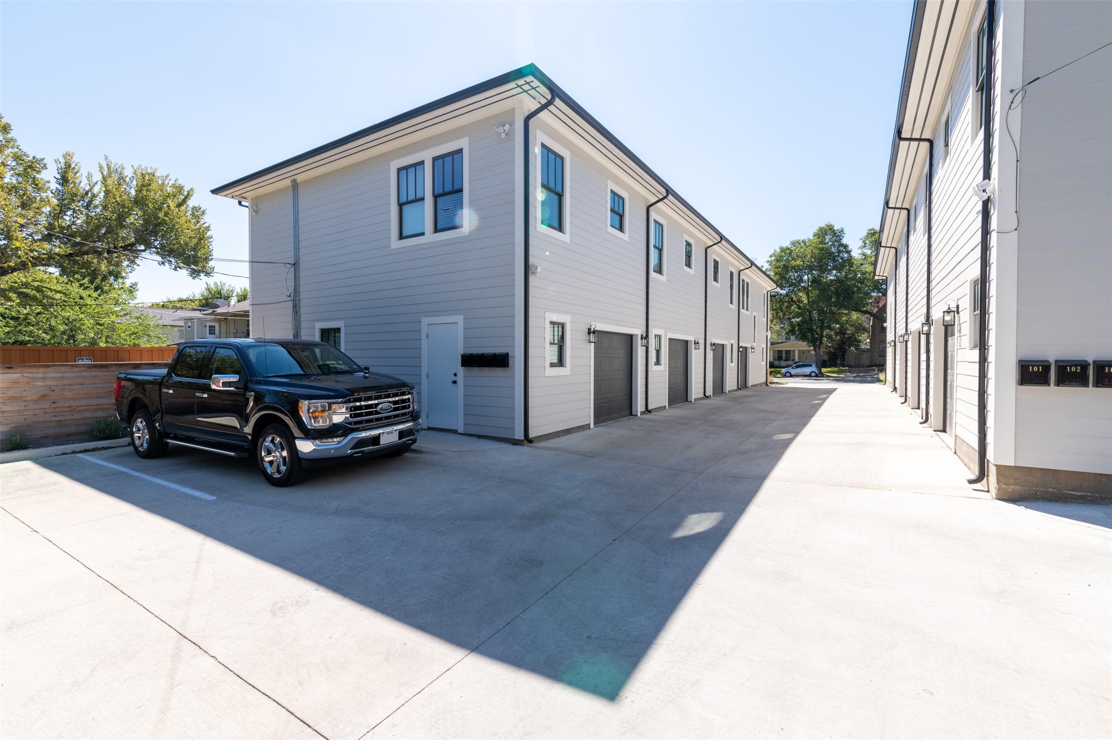 1139 Kings Highway Dallas TX 75208