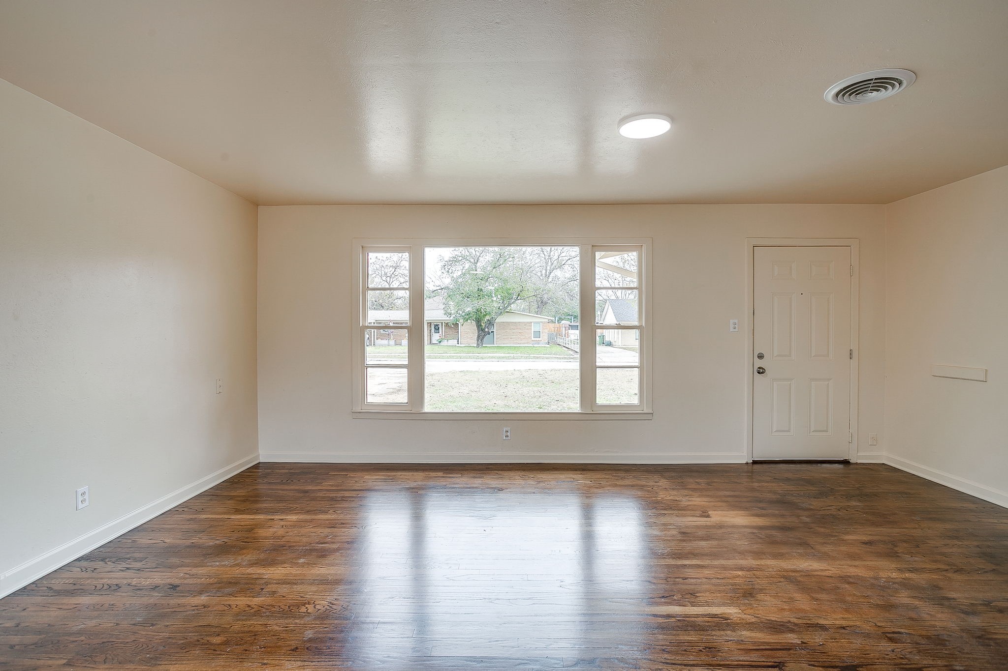 4315 Mackey Drive North Richland Hills TX 76180
