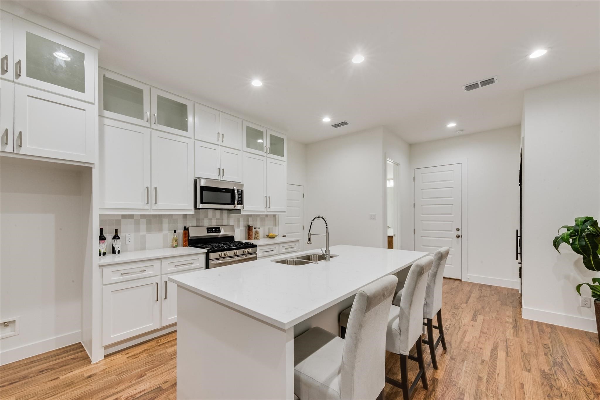 217 W Yarmouth Street Dallas TX 75208