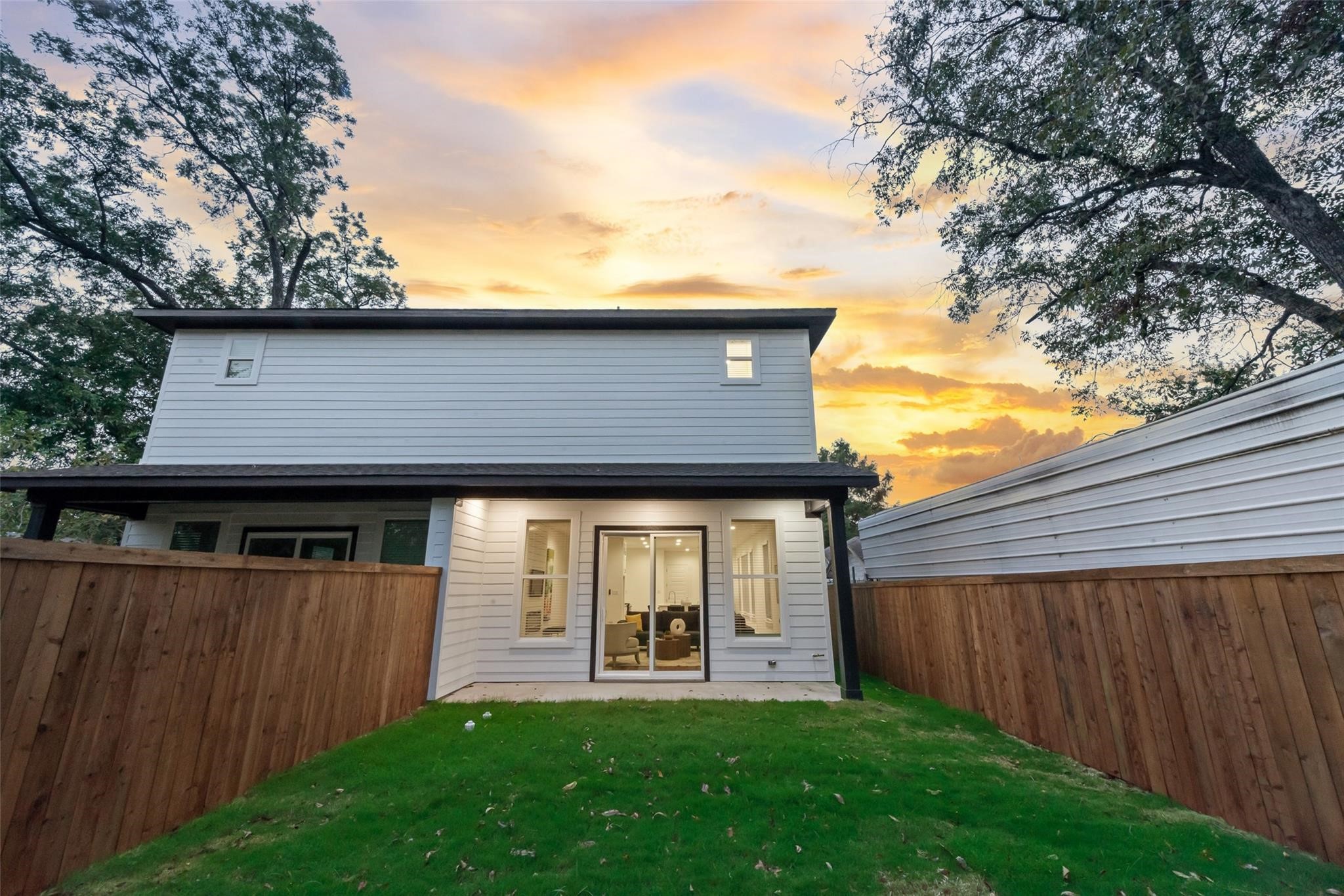 217 W Yarmouth Street Dallas TX 75208