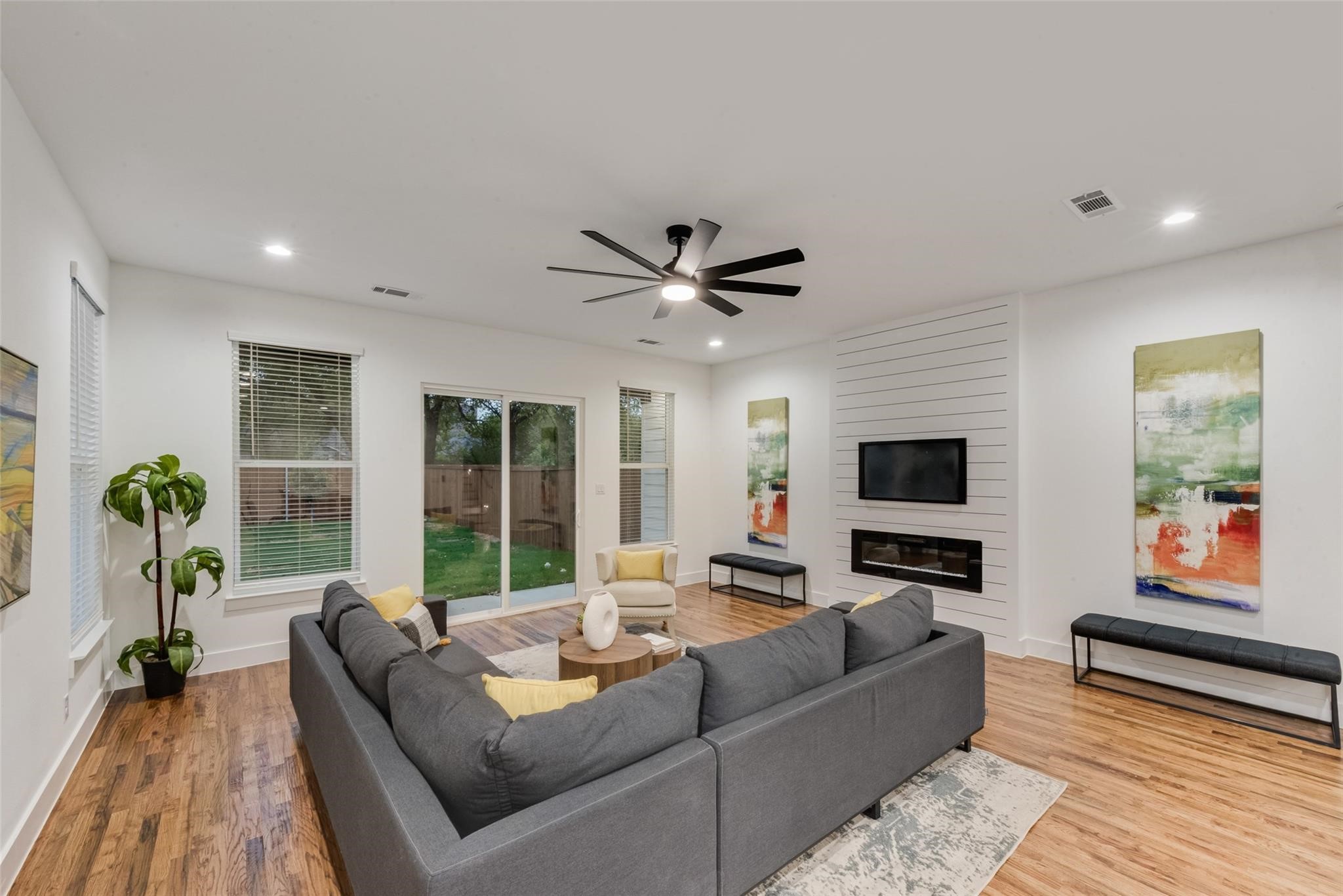 217 W Yarmouth Street Dallas TX 75208