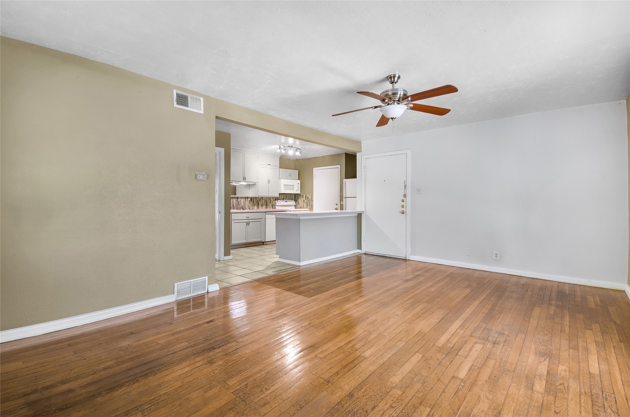 4723 Victor Street Dallas TX 75246