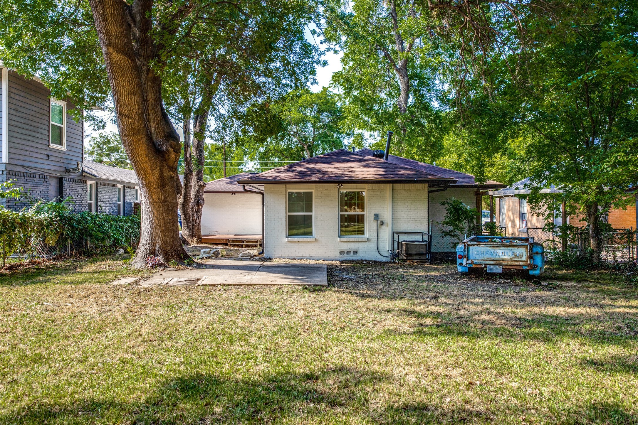 3564 Virginia Boulevard Dallas TX 75211