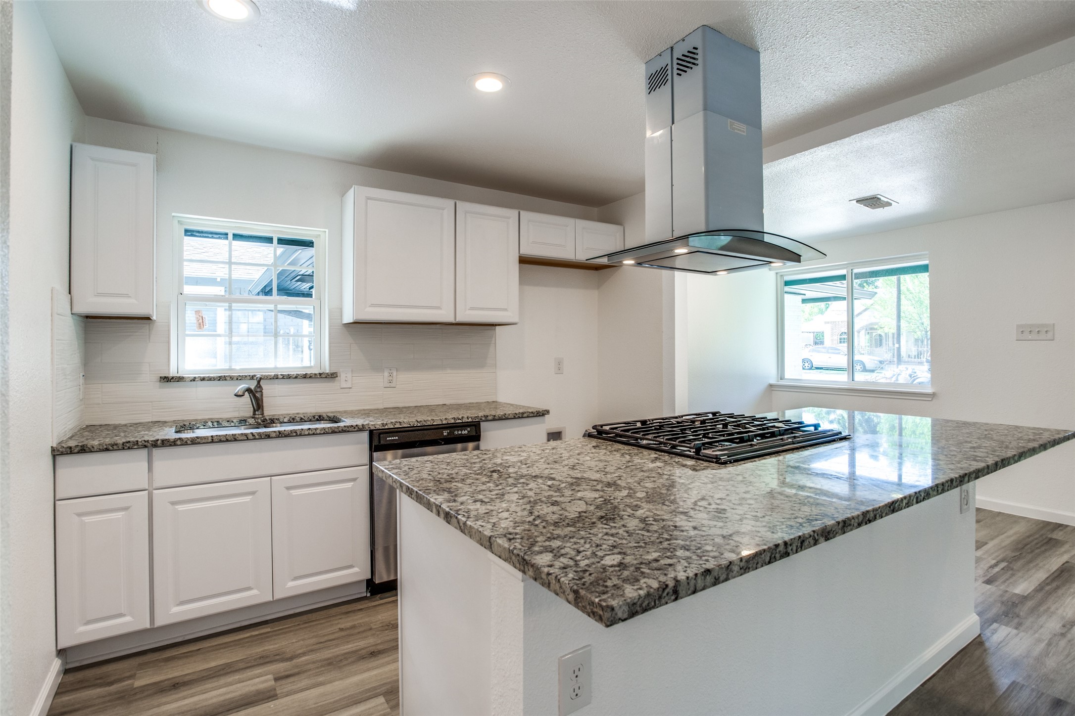 3564 Virginia Boulevard Dallas TX 75211
