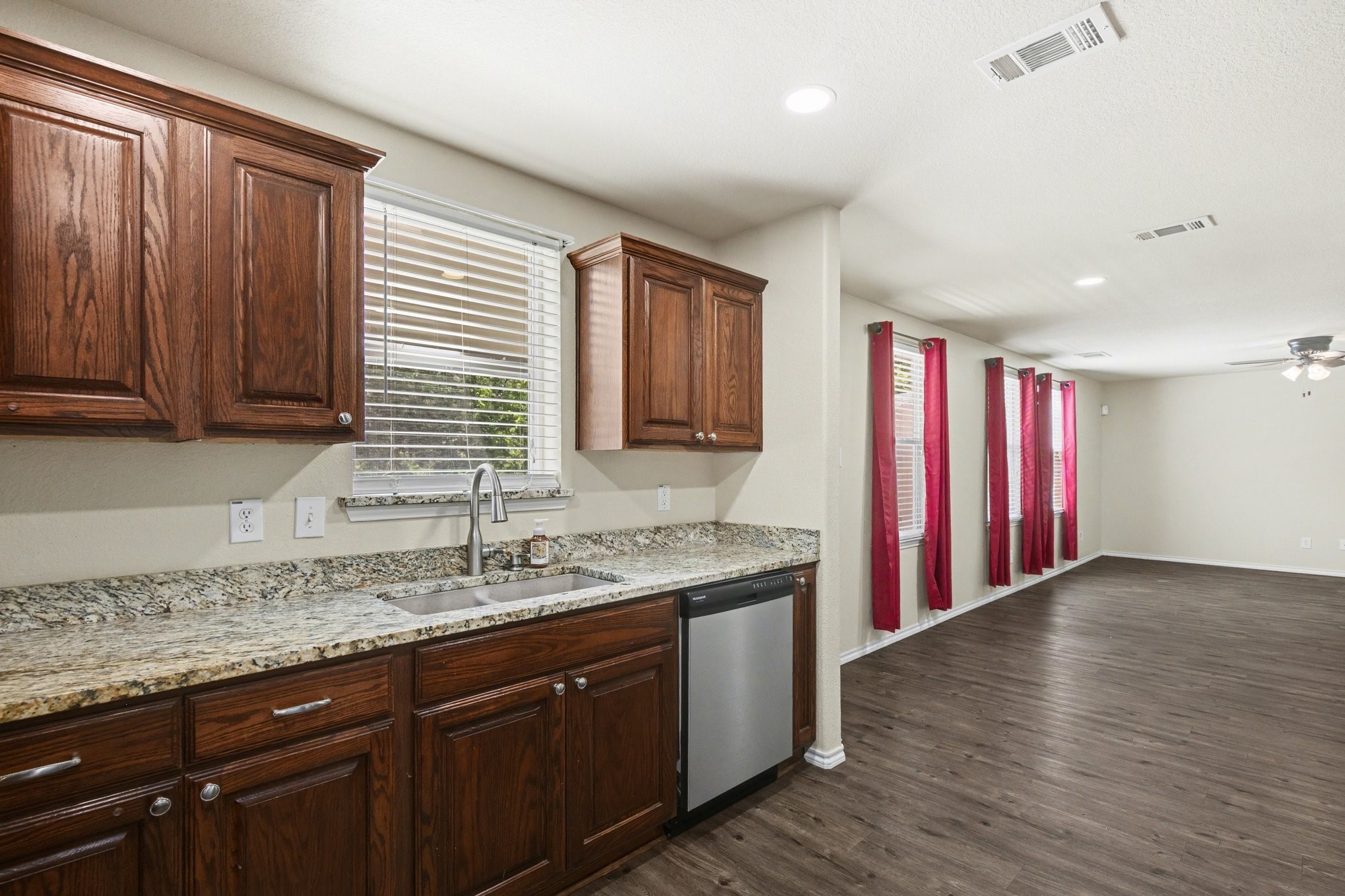 1349 Hillside Drive Burleson TX 76028