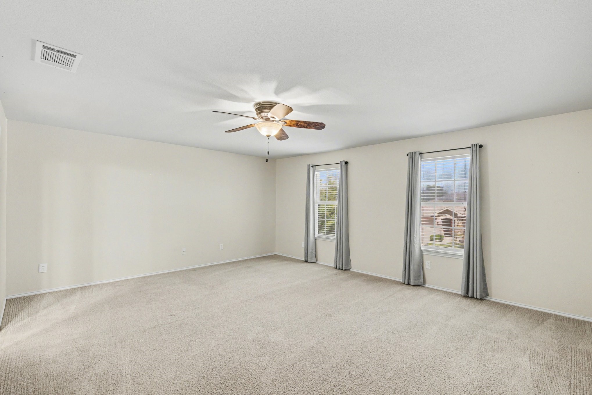 1349 Hillside Drive Burleson TX 76028
