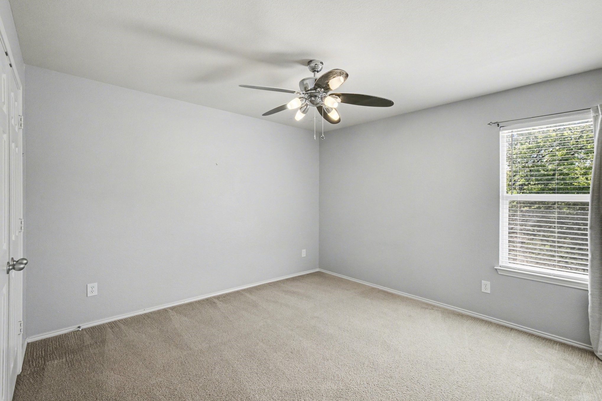 1349 Hillside Drive Burleson TX 76028