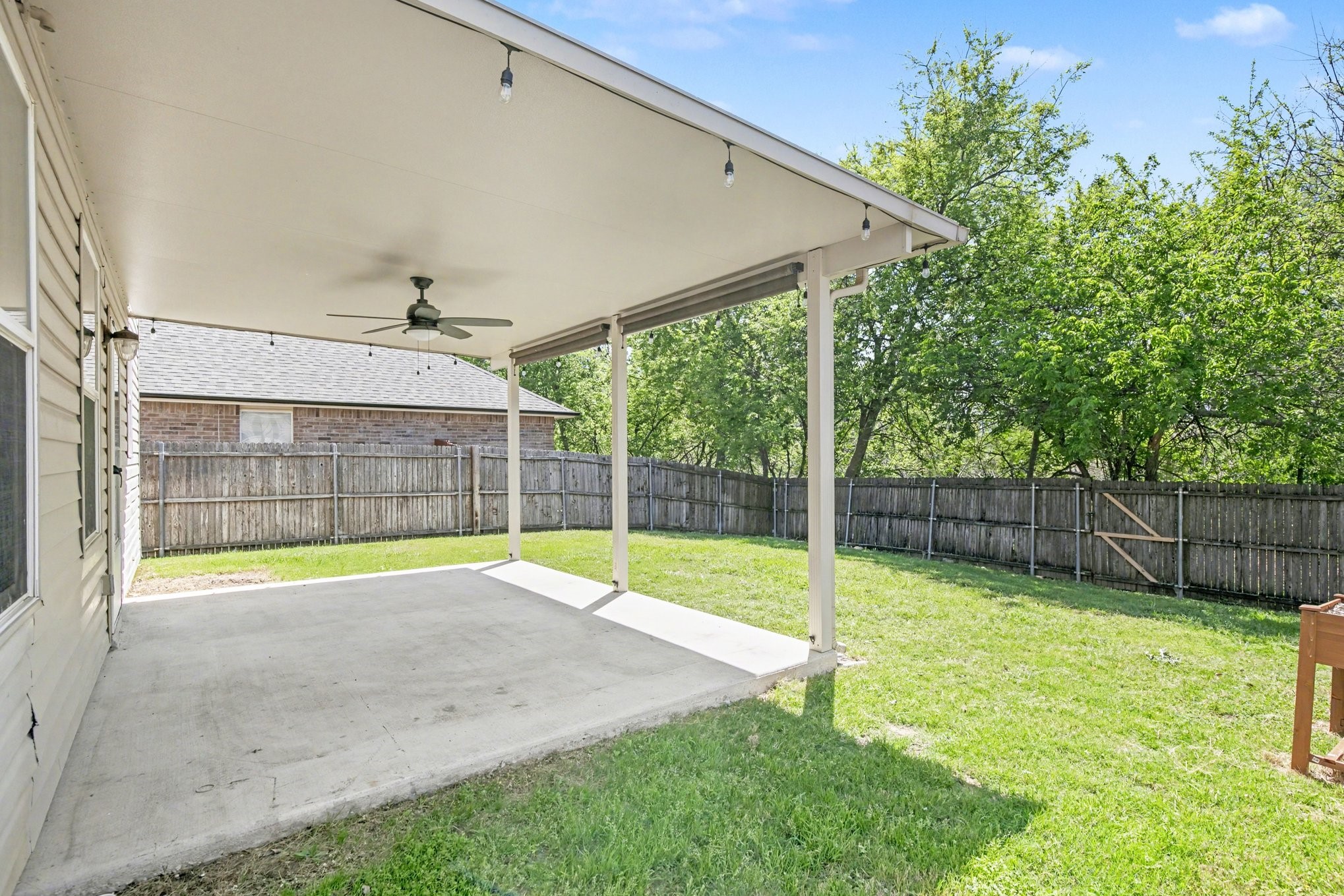 1349 Hillside Drive Burleson TX 76028