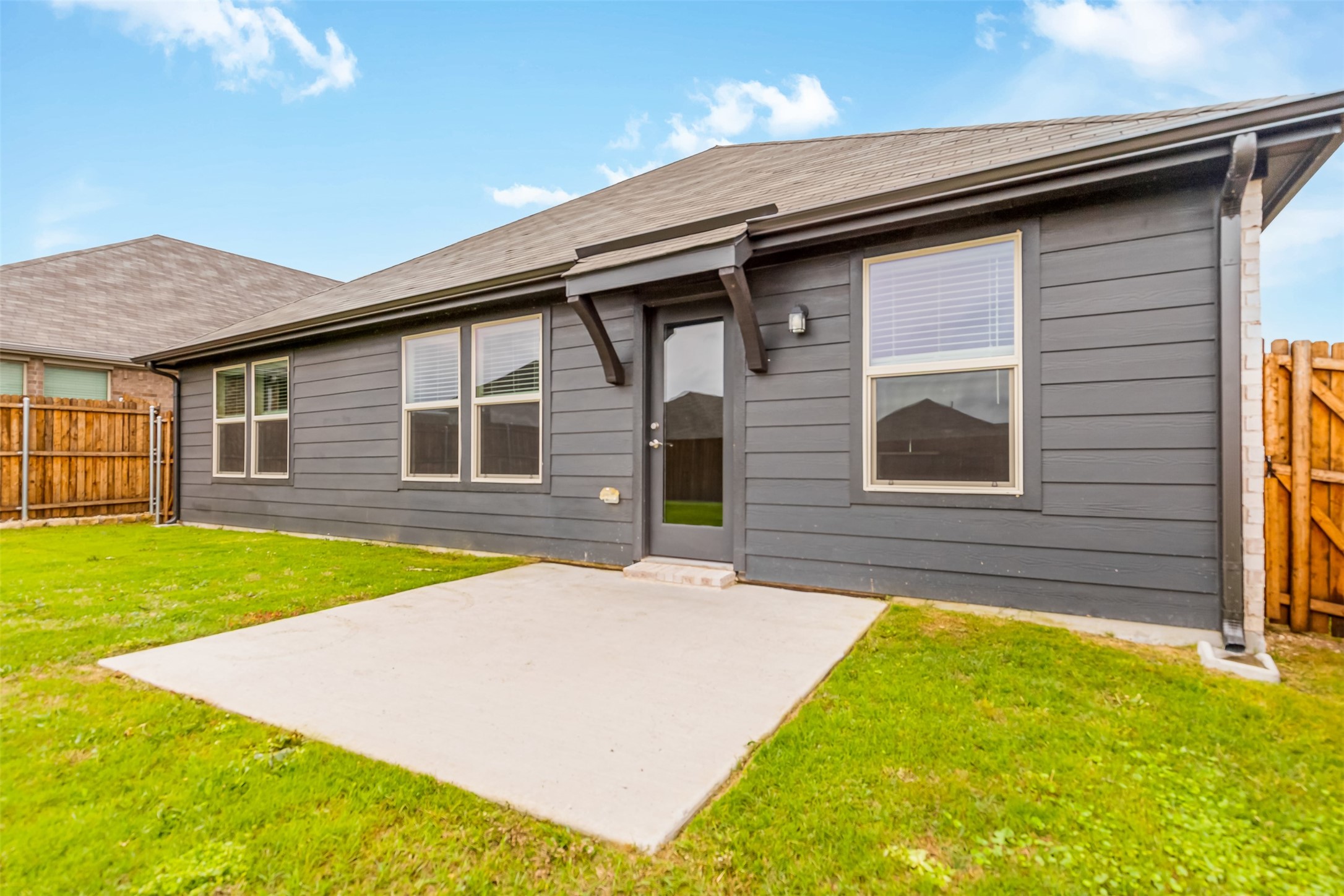 2200 Dunbar Drive Sherman TX 75092