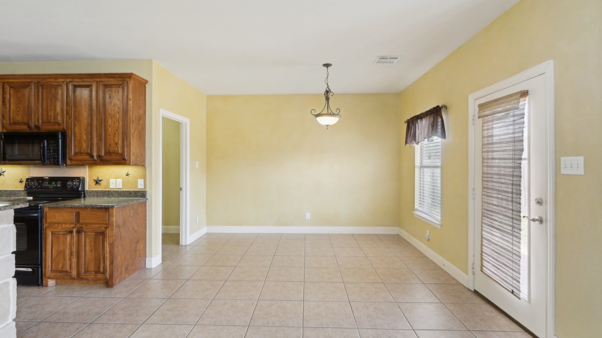 313 Country Lakes Drive Argyle TX 76226