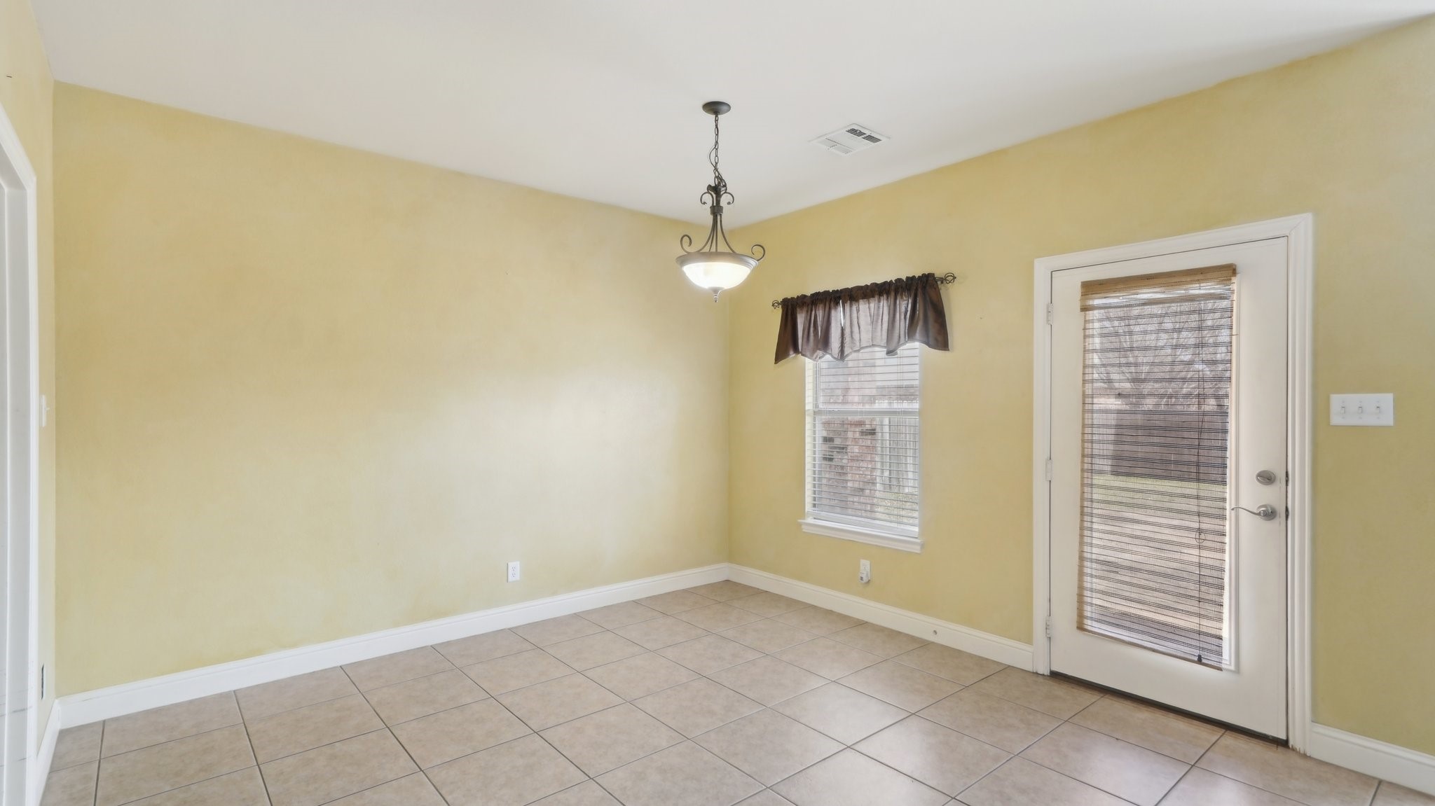 313 Country Lakes Drive Argyle TX 76226