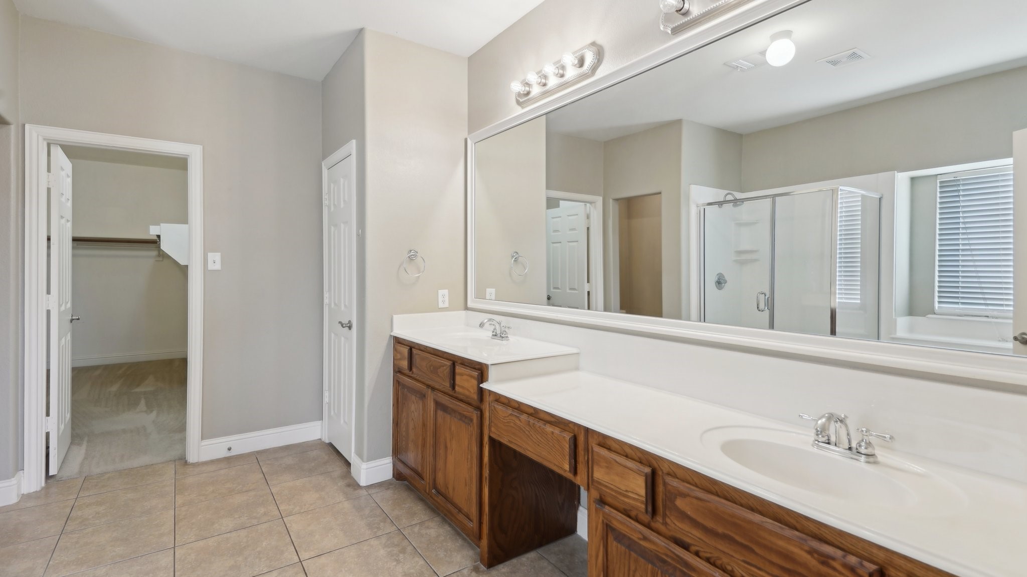 313 Country Lakes Drive Argyle TX 76226