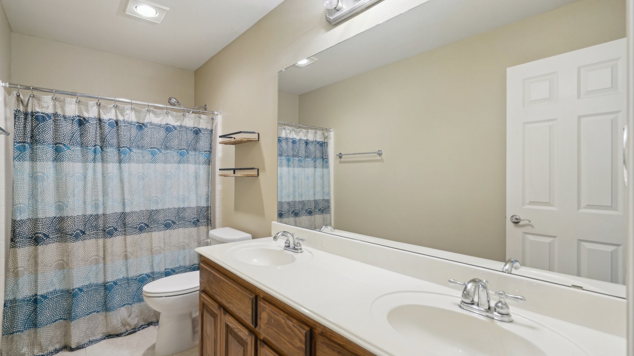 313 Country Lakes Drive Argyle TX 76226