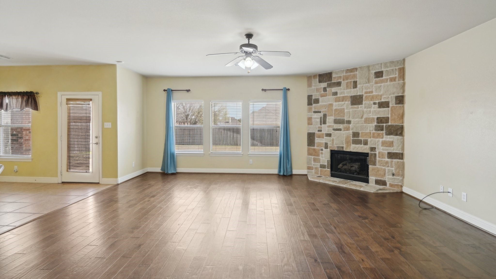 313 Country Lakes Drive Argyle TX 76226