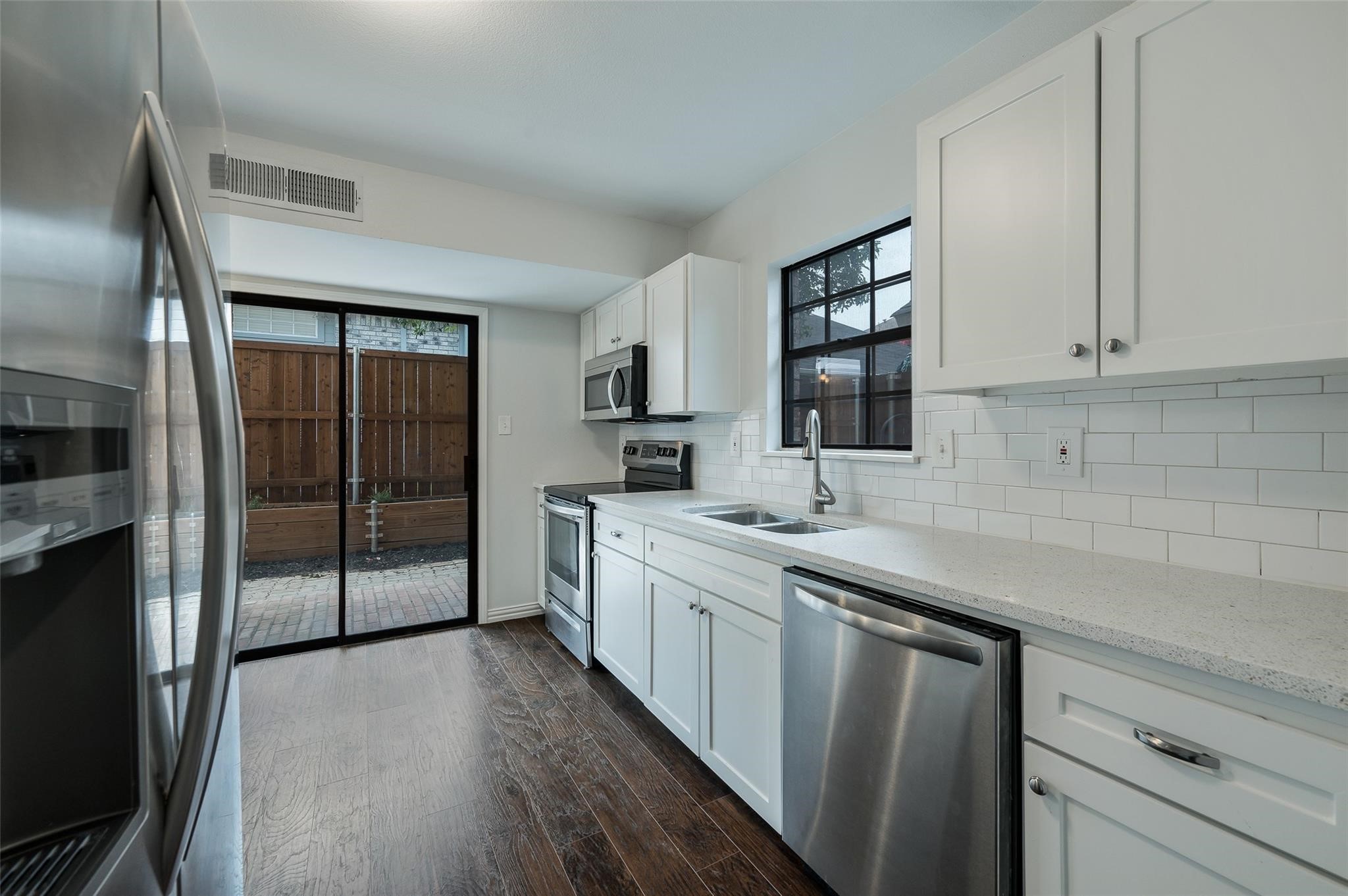 3054 Harbinger Lane Dallas TX 75287
