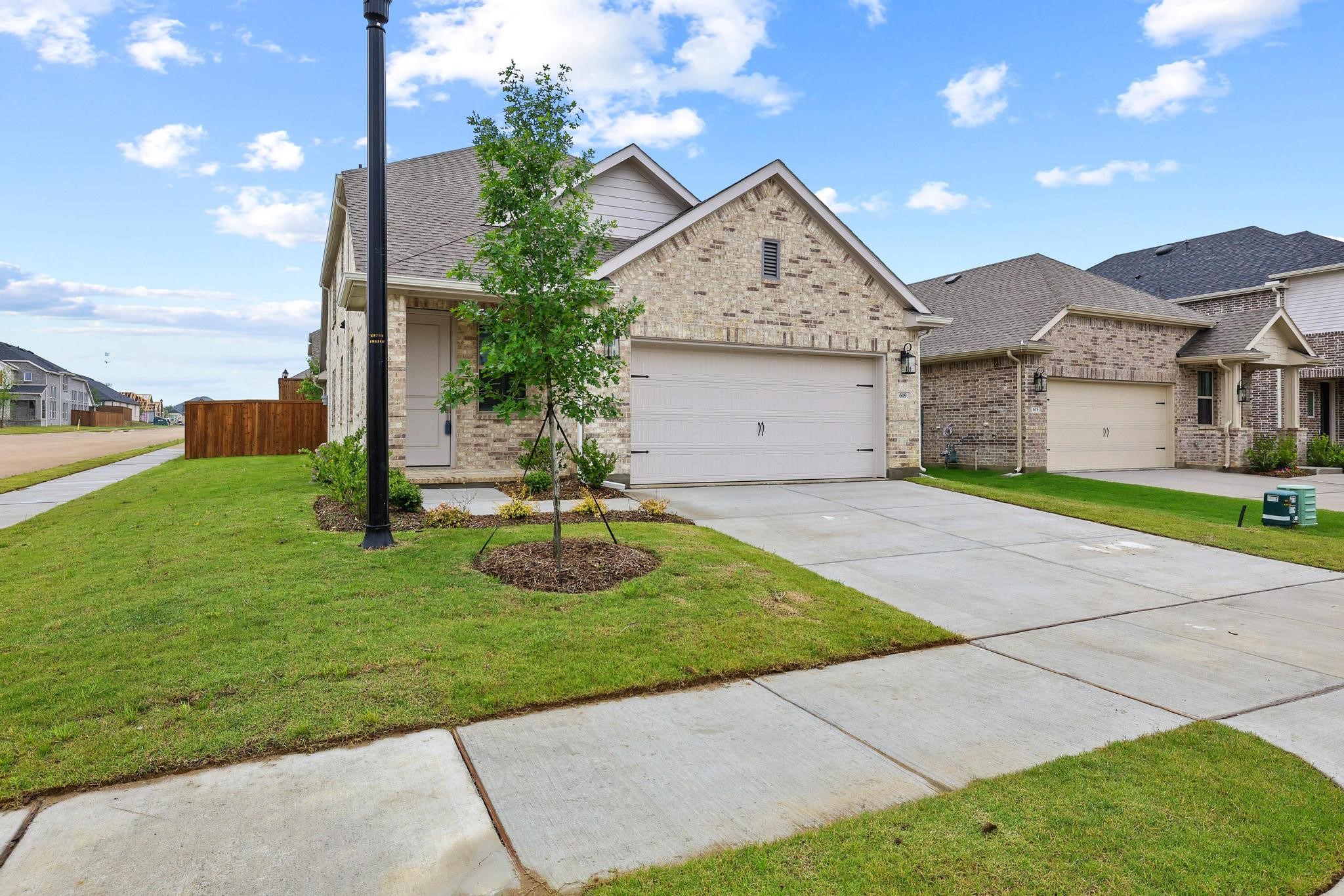 619 Sagebrush Trail Sherman TX 75092