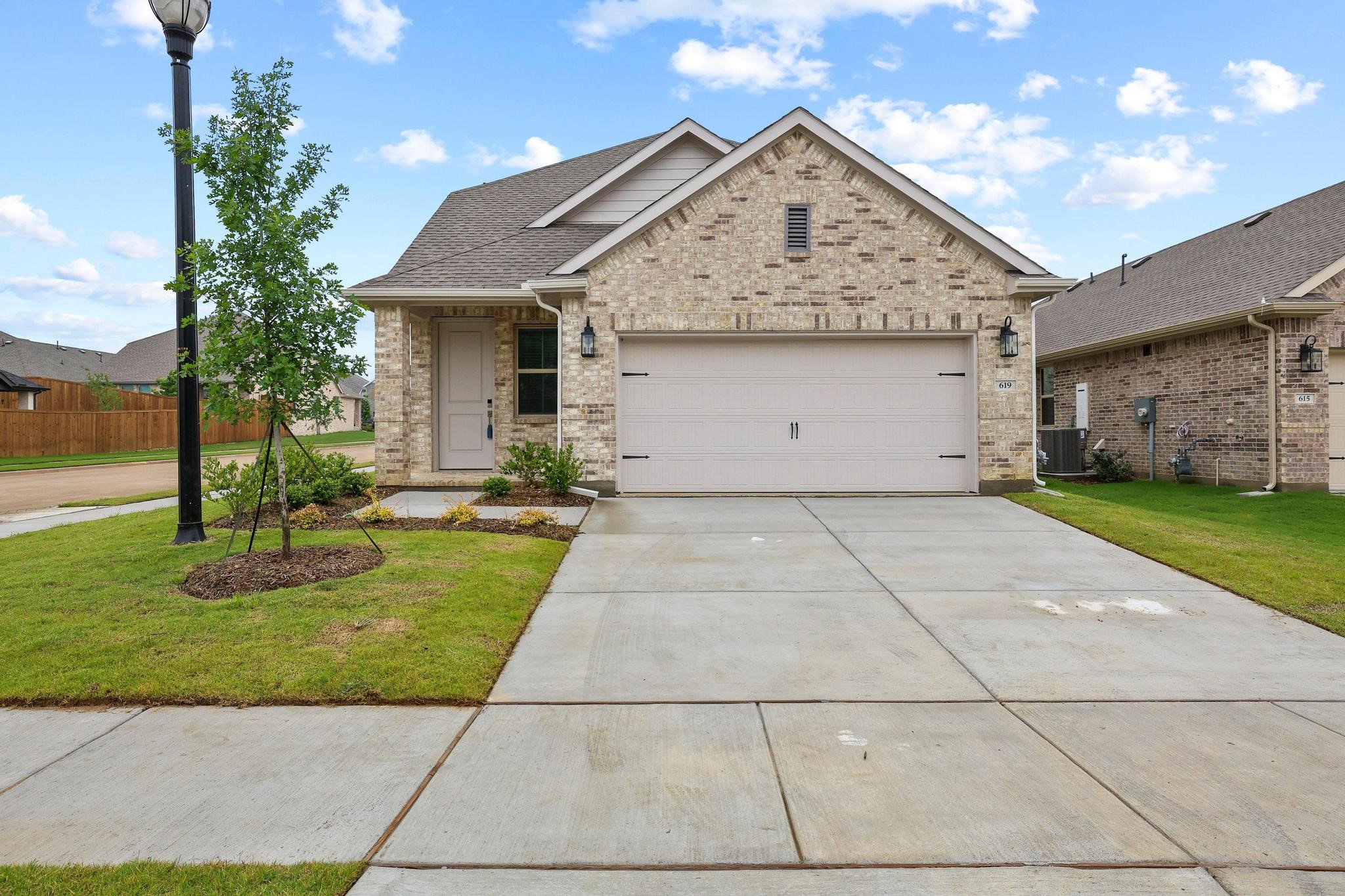 619 Sagebrush Trail Sherman TX 75092