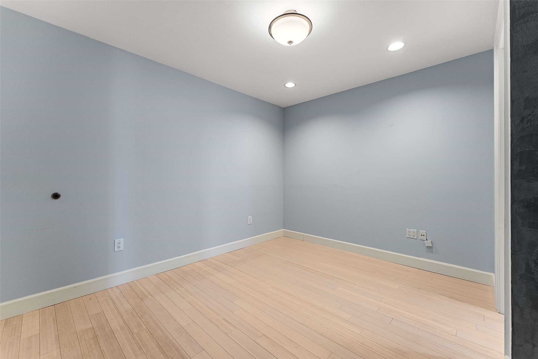 1505 Elm Street Dallas TX 75201