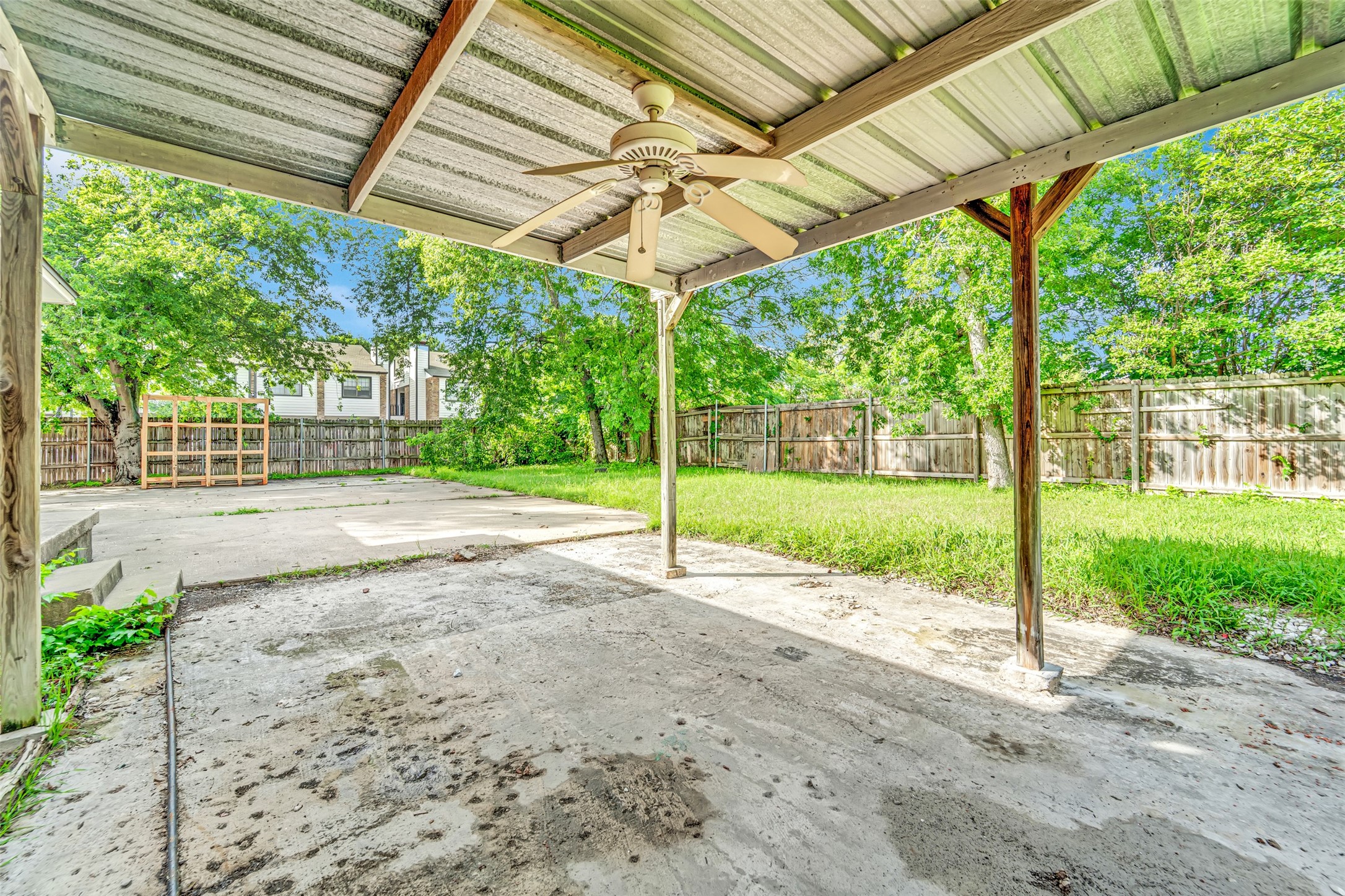 2630 Pasteur Avenue Dallas TX 75228