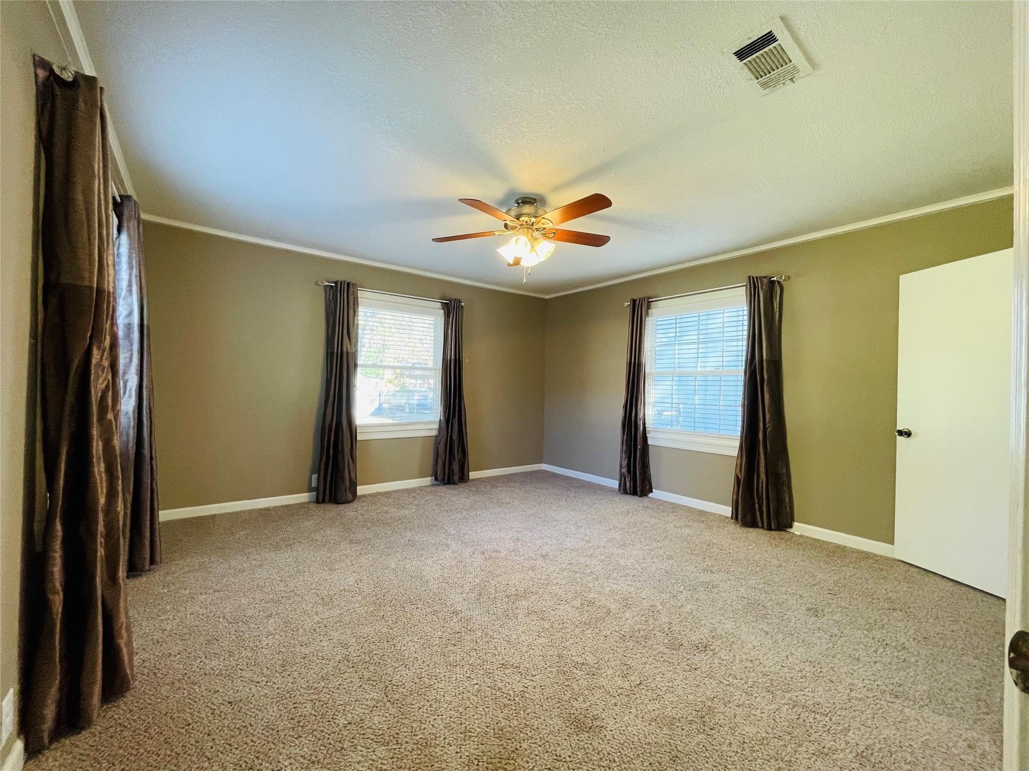 5000 Barbara Road River Oaks TX 76114