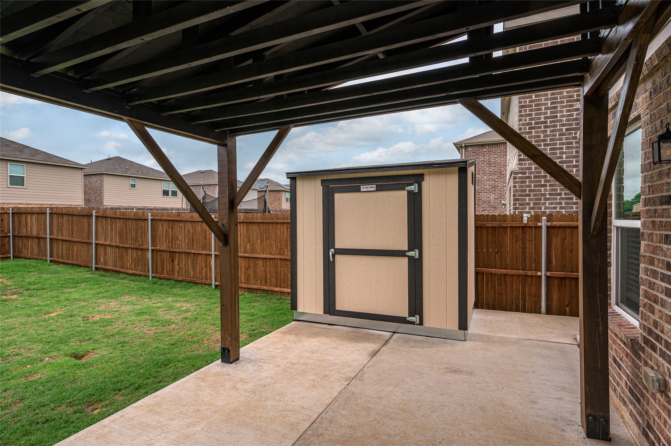 412 Glenwick Lane Van Alstyne TX 75495