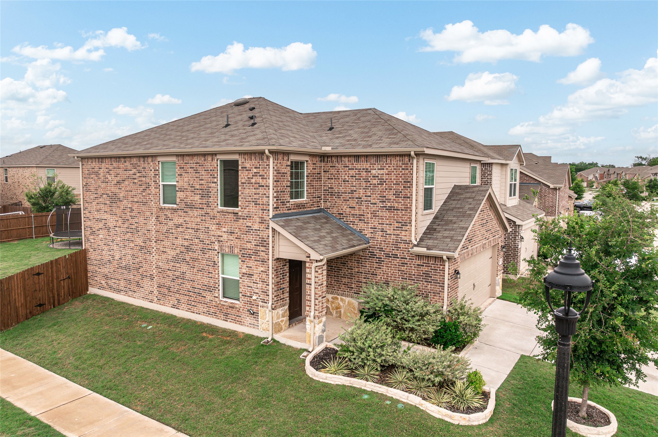 412 Glenwick Lane Van Alstyne TX 75495