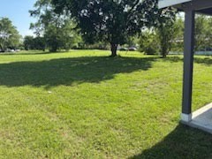 107 E Miller Whitewright TX 75491