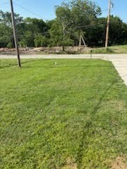 107 E Miller Whitewright TX 75491