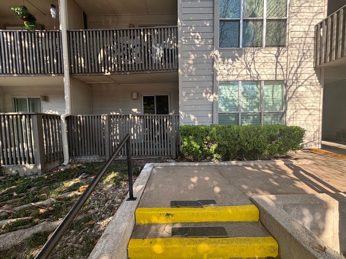 4859 Cedar Springs Road Dallas TX 75219