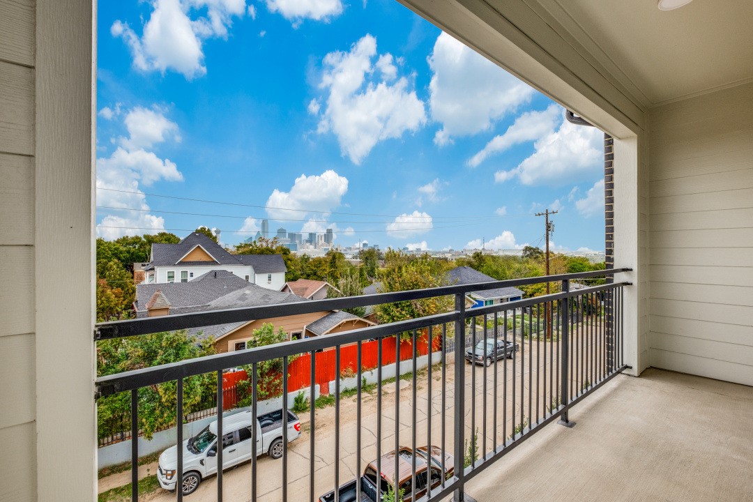 624 N Lancaster Avenue Dallas TX 75203