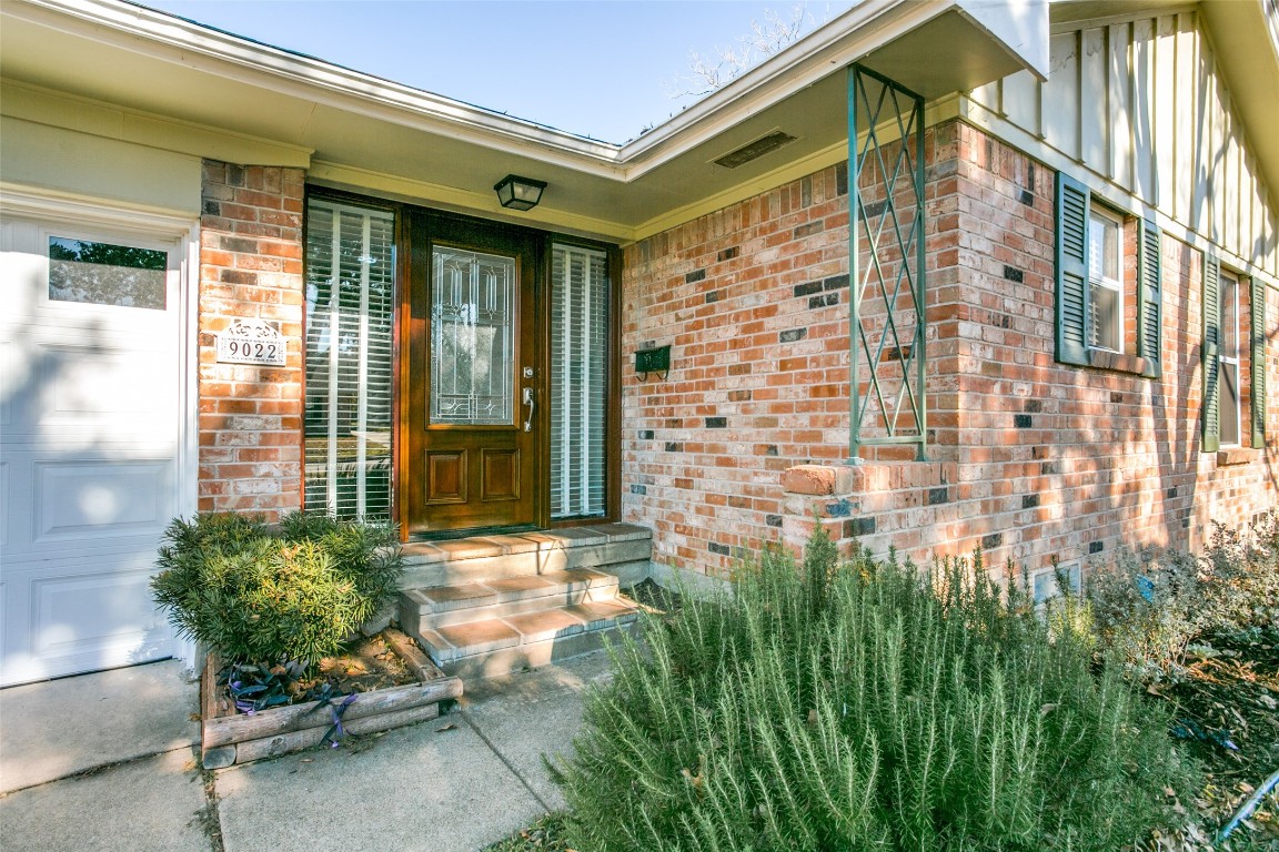 9022 Hackney Lane Dallas TX 75238