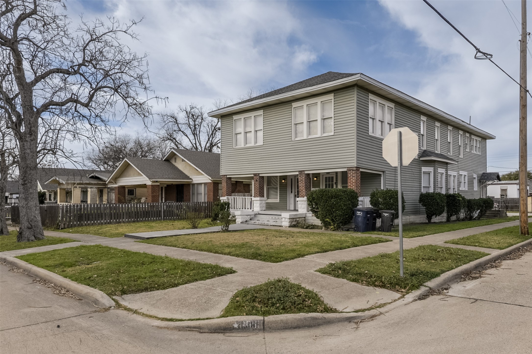 3000 S Jennings Fort Worth TX 76110
