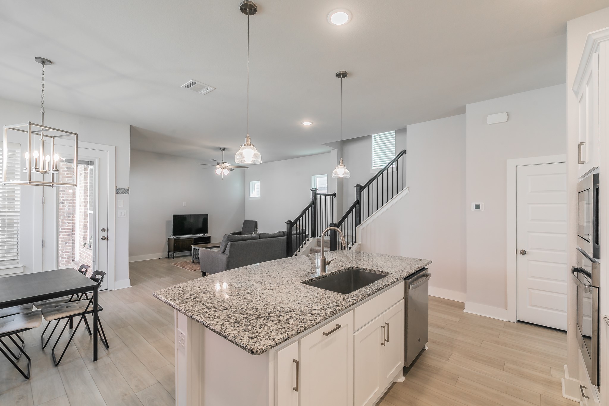 6113 Kendrick Mews North Richland Hills TX 76180